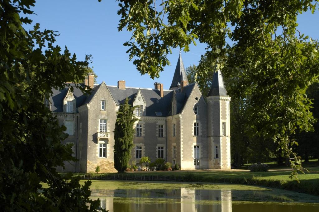 Chateau De Montriou Feneu エクステリア 写真