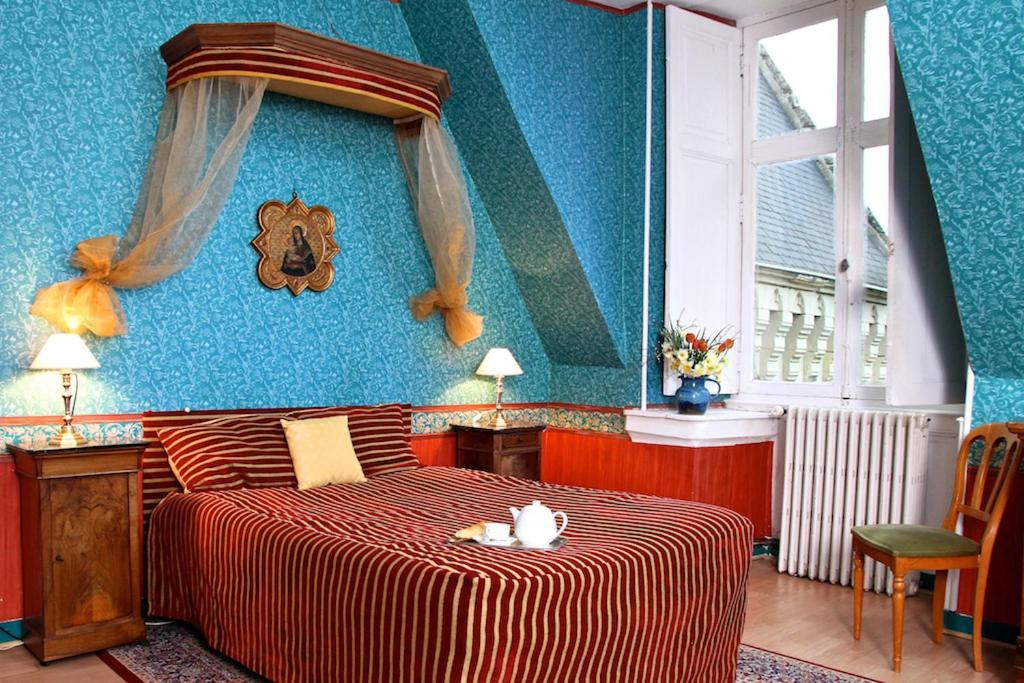 Chateau De Montriou Feneu 部屋 写真